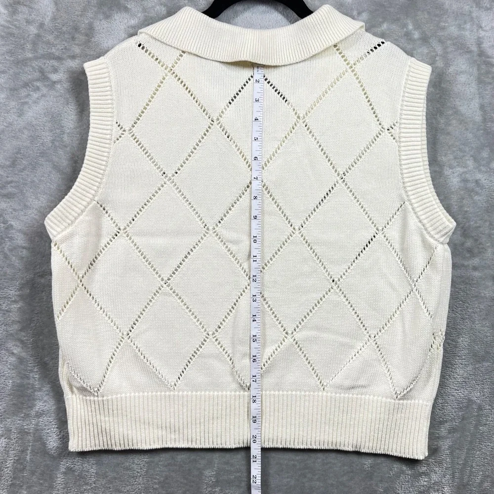 Weekend Las Angeles Cream Crochet Sleeveless Sweater Vest Size XL Preppy Classic